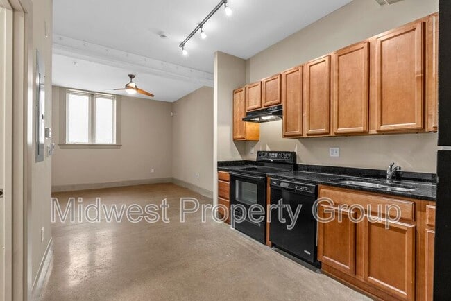 4244 Chouteau Ave in St. Louis, MO - Building Photo - Building Photo