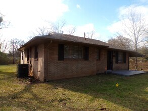 404 Midway St in Midfield, AL - Building Photo - Building Photo