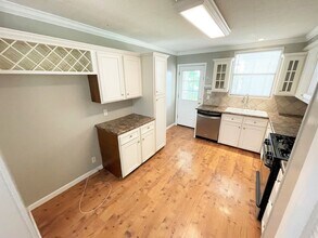2512 Ave A in Nederland, TX - Building Photo - Building Photo