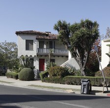 877 Hyperion Ave. Silver Lake in Los Angeles, CA - Building Photo - Building Photo