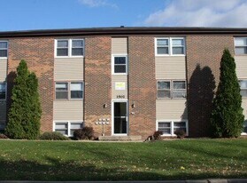 1502 Northbrook Dr, Unit 3