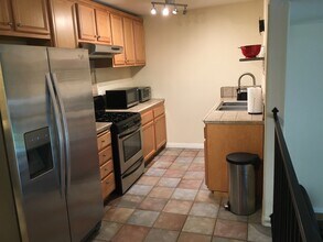 4535 Ramona Ave, Unit 17 in La Verne, CA - Building Photo - Building Photo