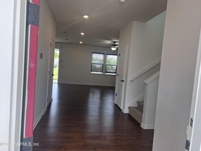 12207 Blue Downs Wy in Jacksonville, FL - Foto de edificio - Building Photo