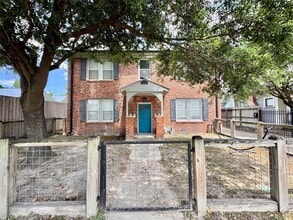 629 E 11th St in Houston, TX - Building Photo - Building Photo