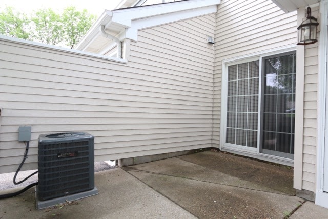 4130 Durham Ct in Eagan, MN - Building Photo