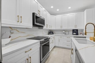 5022 NW 16th Way in Boca Raton, FL - Building Photo - Building Photo
