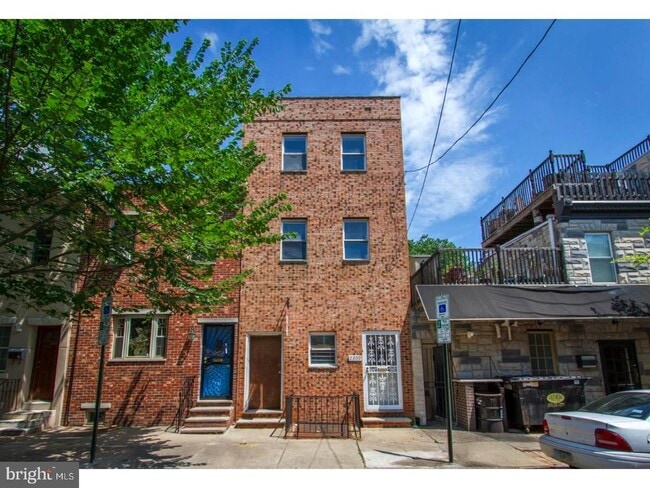 property at 2209 Carpenter St