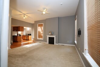 852 Lincoln Ave, Unit A in Cincinnati, OH - Foto de edificio - Building Photo