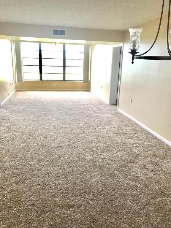 3630 Whitehall Dr-Unit -303 in West Palm Beach, FL - Building Photo - Building Photo