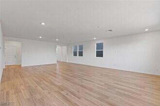 3055 Magnolia Rnch Ave in Las Vegas, NV - Building Photo - Building Photo