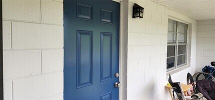 700 E Airport Blvd in Sanford, FL - Building Photo - Building Photo