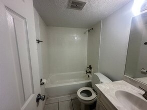 3865 Campenero Ct in Jacksonville, FL - Building Photo - Building Photo