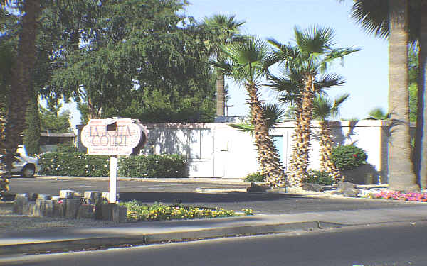 Greenwood Apartments in Goodyear, AZ - Foto de edificio - Building Photo