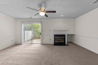 Rosewood at Colony Square in Rocky Mount, NC - Building Photo - Building Photo