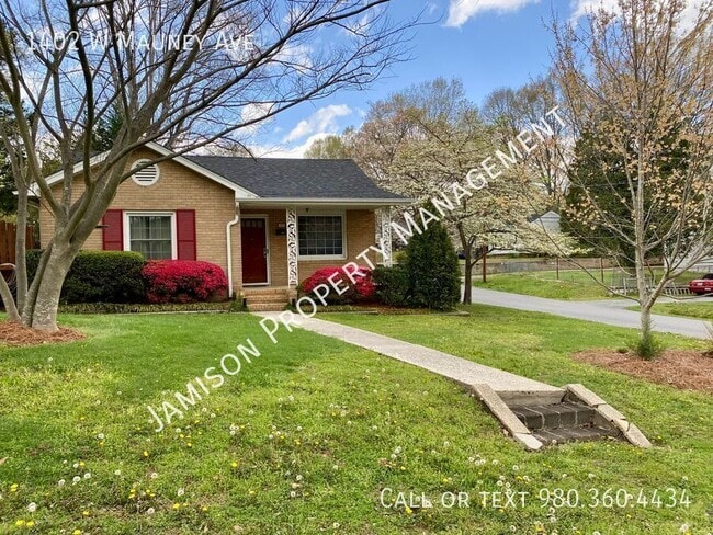 1402 W Mauney Ave in Gastonia, NC - Building Photo - Building Photo