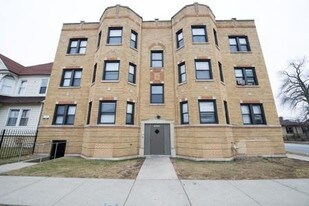 7057 S Princeton Ave in Chicago, IL - Building Photo