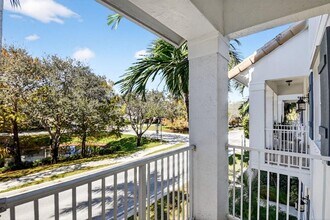 1371 Vía De Pepi in Boynton Beach, FL - Building Photo - Building Photo