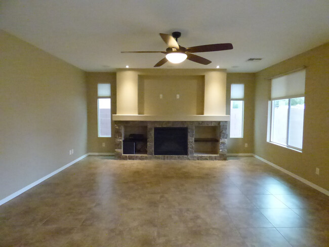 20737 W Valley View Dr in Buckeye, AZ - Foto de edificio - Building Photo