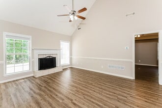 201 Retour Cir in Locust Grove, GA - Building Photo - Building Photo