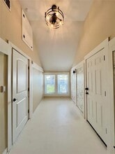 713 Spring St in Granbury, TX - Building Photo - Building Photo