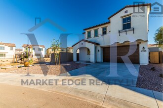 4737 E Olive Ave in Gilbert, AZ - Building Photo - Building Photo