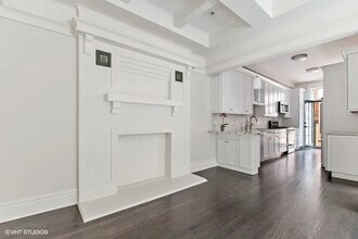 544 W Wellington Ave in Chicago, IL - Foto de edificio - Building Photo