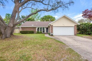 707 Osage Dr in Fort Walton Beach, FL - Building Photo