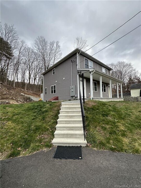 91 Reynolds Bridge Rd in Thomaston, CT - Building Photo