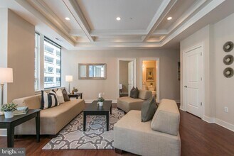 1501 Locust St in Philadelphia, PA - Building Photo - Building Photo