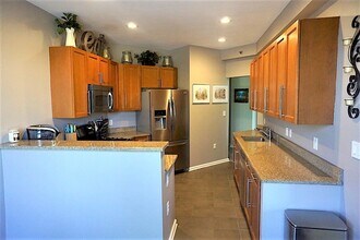 15 Enterprise Ct-Unit -109 in Jersey City, NJ - Foto de edificio - Building Photo