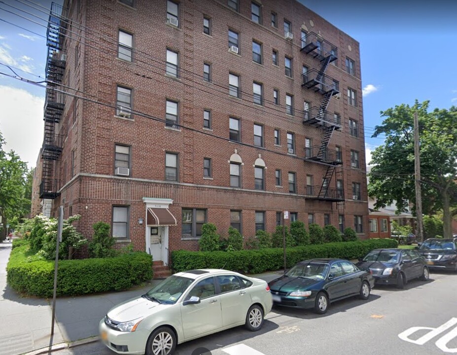 9435 Ridge Blvd in Brooklyn, NY - Building Photo