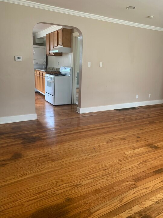 2907 University Ave, Unit Main floor in Morgantown, WV - Building Photo