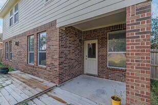 17818 Serene Shore Dr in Cypress, TX - Building Photo