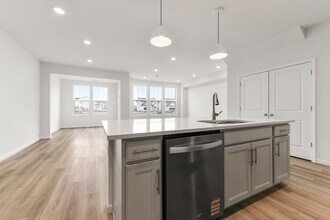 672 Switchgrass Wy in Bolingbrook, IL - Building Photo - Building Photo