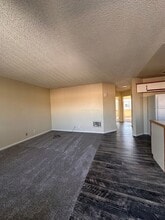 12616 Lakeshore Dr in Lakeside, CA - Building Photo - Building Photo