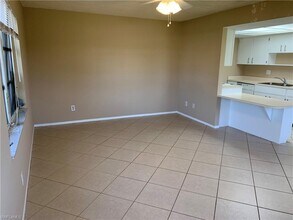 303 SW 3rd Pl in Cape Coral, FL - Building Photo - Building Photo