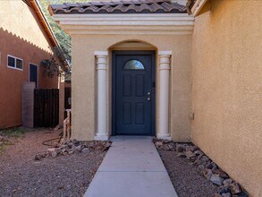 6573 S Chinese Lanterns Dr in Tucson, AZ - Building Photo - Building Photo