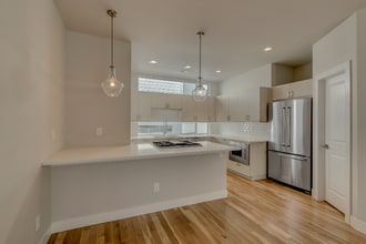 1908 Hooker St in Denver, CO - Foto de edificio - Building Photo