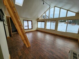 146 Yonley in Dillon, CO - Building Photo