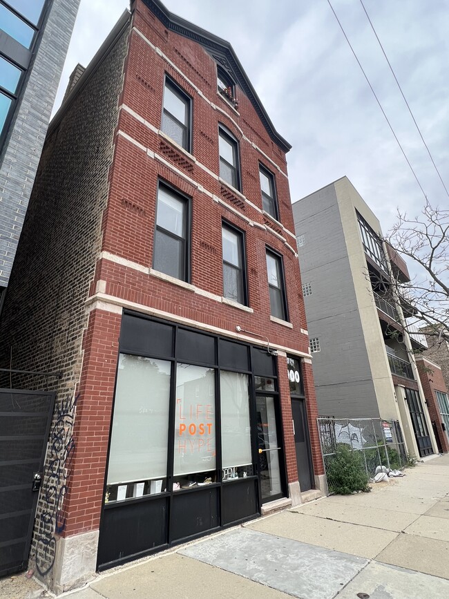 900 N Ashland Ave, Unit 1B in Chicago, IL - Building Photo - Building Photo