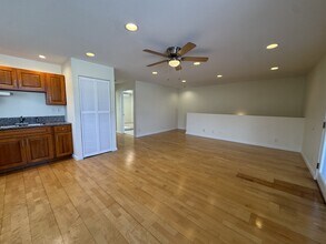 1021 Koko Head Ave in Honolulu, HI - Building Photo - Building Photo