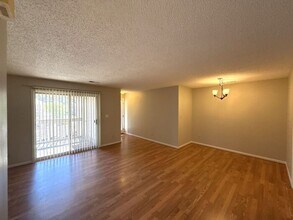 1001 Churchill Downs Ct in Charlotte, NC - Building Photo - Building Photo