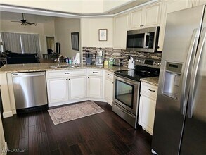 13000 Amberley Ct in Bonita Springs, FL - Building Photo - Building Photo