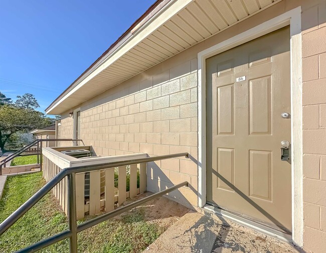 property at 2241 W Pensacola St