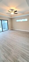 303 SE 14th St in Cape Coral, FL - Foto de edificio - Building Photo