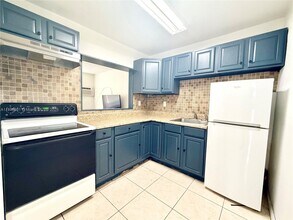 5730 Sheridan St in Hollywood, FL - Building Photo - Building Photo