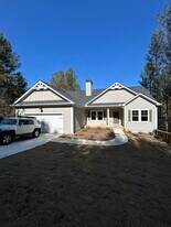 135 Autumn Ridge in Blairsville, GA - Building Photo