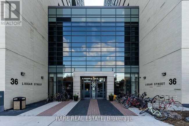 36-5136 Lisgar St in Toronto, ON - Building Photo - Building Photo