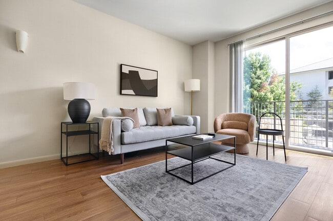 3100 Esperanza Crossing