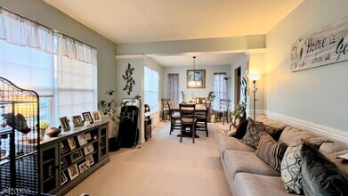 282 Winding Hill Dr in Hackettstown, NJ - Building Photo - Building Photo